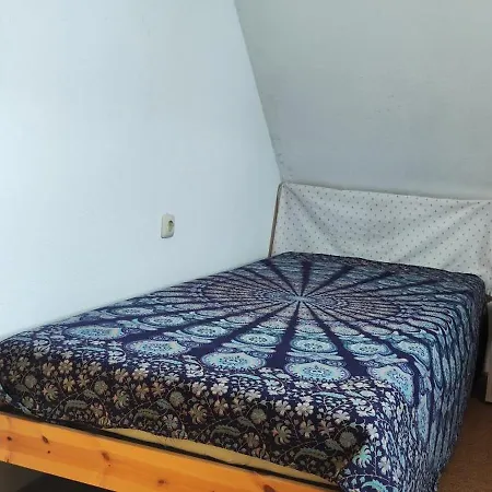 Ruhiges Elbhaeuschen Nahe Hamburg *