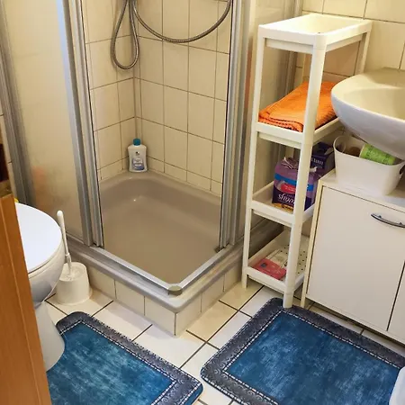 Ruhiges Elbhaeuschen Nahe Hamburg