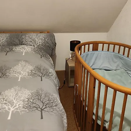 Ruhiges Elbhaeuschen Nahe Hamburg *