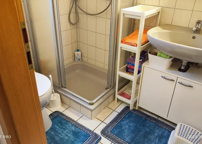 Ruhiges Elbhaeuschen Nahe Hamburg